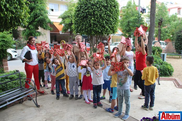 Alanya Kent Konseyi çocuklarla birlikte su kabağı dikti