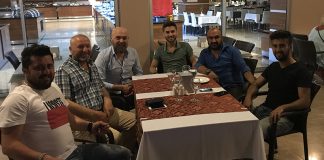 Yabancı dil eğitimi için Ukrayna'nın Karadeniz kıyısındaki şehri Odessa'ya gidecek olan Diamond Hill Resort Hotel'in veliahtı Murat Özdemir, yolculuk öncesi iftar daveti verdi.