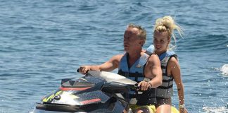 Ali Ağaoğlu sevgilisi ile Jet Ski keyfi yaptı