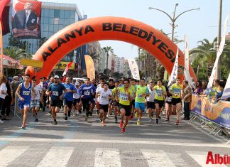 “Atatürk’e Koşalım, Atatürk’le Koşalım” sloganı ile düzenlenen 18. Alanya Atatürk Yarı Maratonu ve Alanya Halk Koşusu 25 Şubat Pazar günü gerçekleştirilecek.