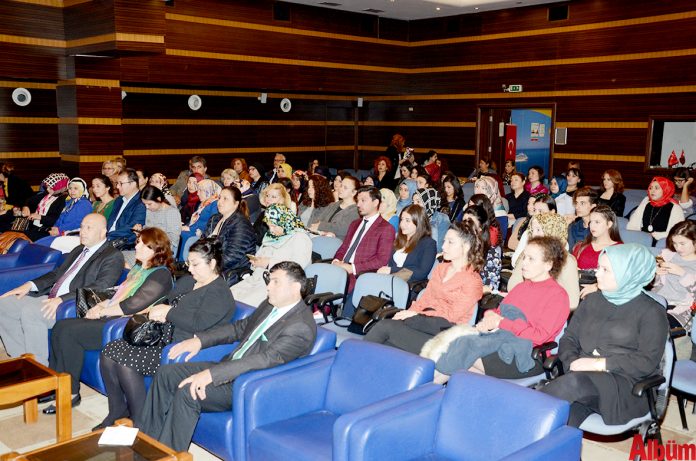 Alanya Sosyal Hizmet Merkezi Müdürlüğü ile Alanya Alaaddin Keykubat Üniversitesi (ALKÜ) işbirliğinde '8 Mart Dünya Kadınlar Günü'ne özel 'Kadın ve Medya' konulu söyleşi gerçekleştirildi.