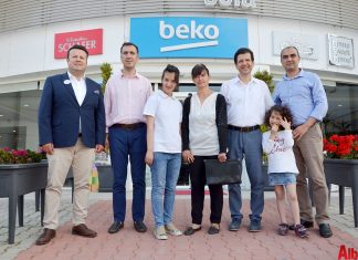 Beko’nun 14. kez düzenlediği ‘Yılın Annesi’ yarışmasının sonuçları belli oldu. Beko’nun seçmelerini 23 ilde bayileri aracılığıyla toplam 31 noktada gerçekleştirdiği, geleneksel ‘Yılın Annesi’ yarışması sonuçlandı.