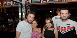 Harry's Pub’da Dolu dolu eğlence