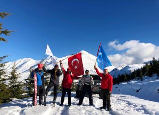 Alanya Akdağ Kayak İhtisas ve Spor Kulübü Titan Otel'de gerçekleştirdiği istişare toplantısında kayak yarışmalarına katılma kararı almasıyla birlikte antrenmanlara başladı.