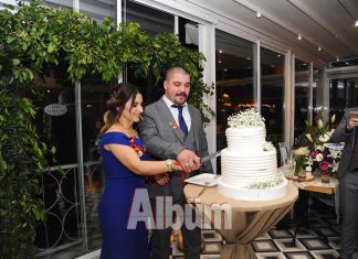 Çintaş ailesinin kızları Funda Çintaş ile Çetiner ailesinin oğulları Çağlar, Cafe Zeytindalı'nda düzenlenen nişan merasimi ile evliliğe giden yolda ki ilk adımı attı.