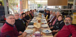 Hayate Hanım İlkokulu'nun 1972 mezunları 37 yıl sonra ilk kez bir araya geldi. Oba Yükseller Restaurant'taki buluşmada eski mezunlar