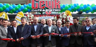 Geyik Cafe'ye görkemli açılış